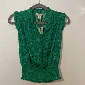 Green Sleeveless Blouse